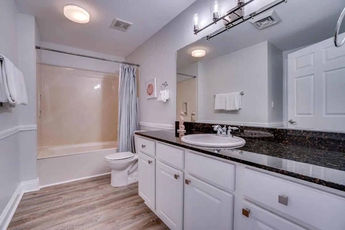Apartment 1104 West 3 Bedrooms Including 2 King Bedrooms And Custom Room Panama City Beach